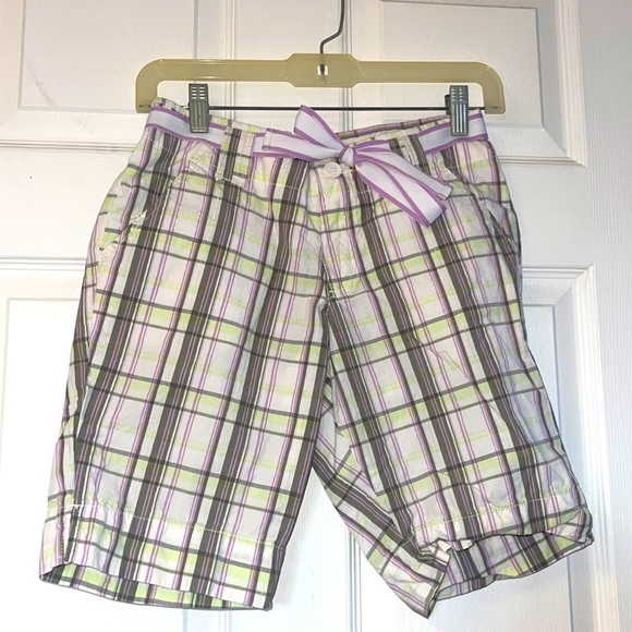 Limited 🌸 Too shorts - Picture 1 of 4